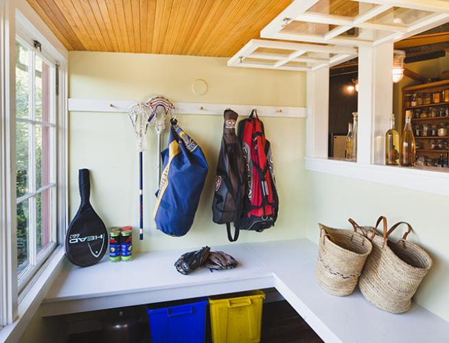 urban farmhouse mudroom